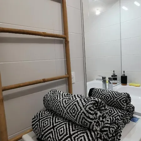 Le Cocon - Vue Panoramique - Wifi - Netflix Apartment *